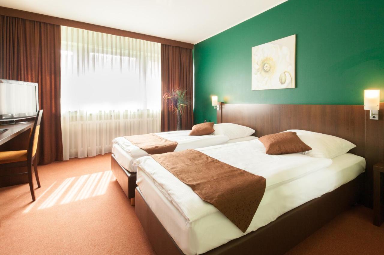 Hotel Mondial ลังเงนเฟลด์ ภายนอก รูปภาพ